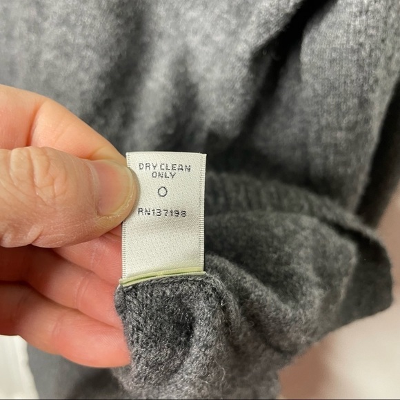 Neiman Marcus 100% Cashmere Grey 3/4 Sleeve V-Neck Sweater Womens L - Picture 2 of 10